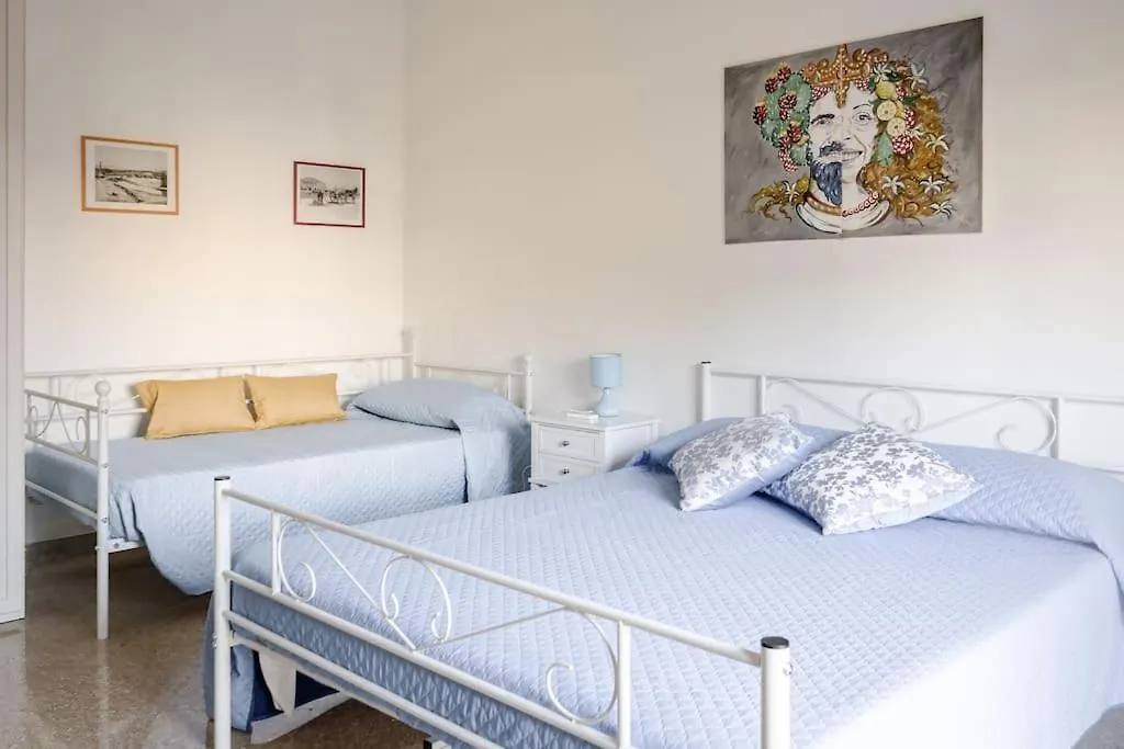 Al Qanat Di Notarbartolo Apartment Palermo 0*,  Italy