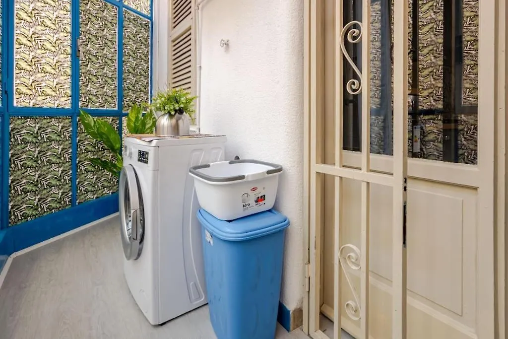 Al Qanat Di Notarbartolo Apartment Palermo 0*,  Italy