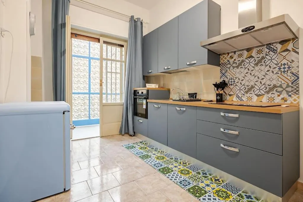 Al Qanat Di Notarbartolo Apartment Palermo Italy