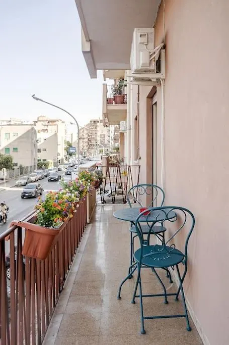 Al Qanat Di Notarbartolo Apartment Palermo