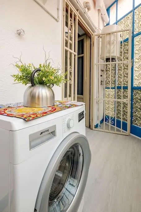 Al Qanat Di Notarbartolo Apartment Palermo Italy